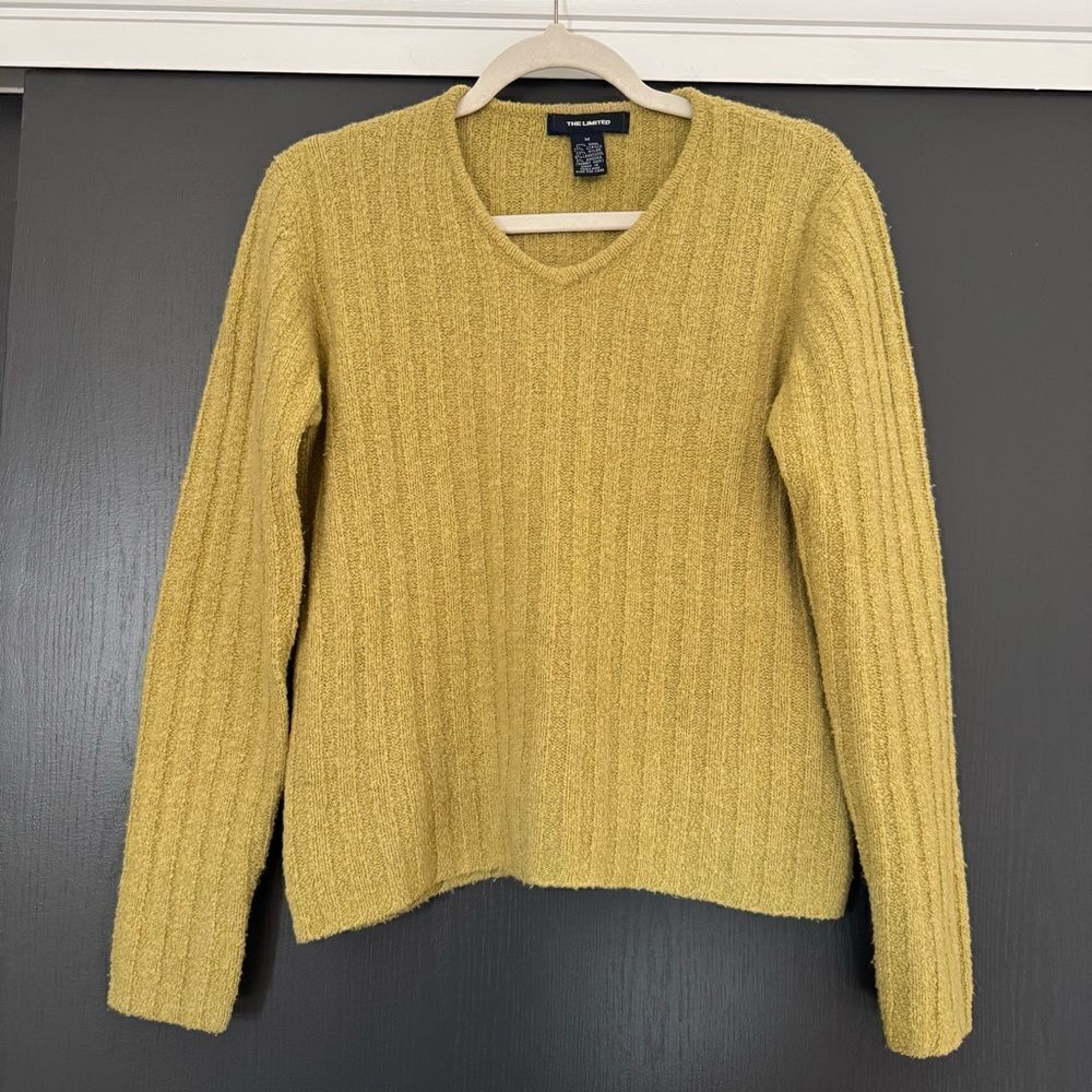 The Limited Vintage Chartreuse Ribbed V-Neck Sweater sz M